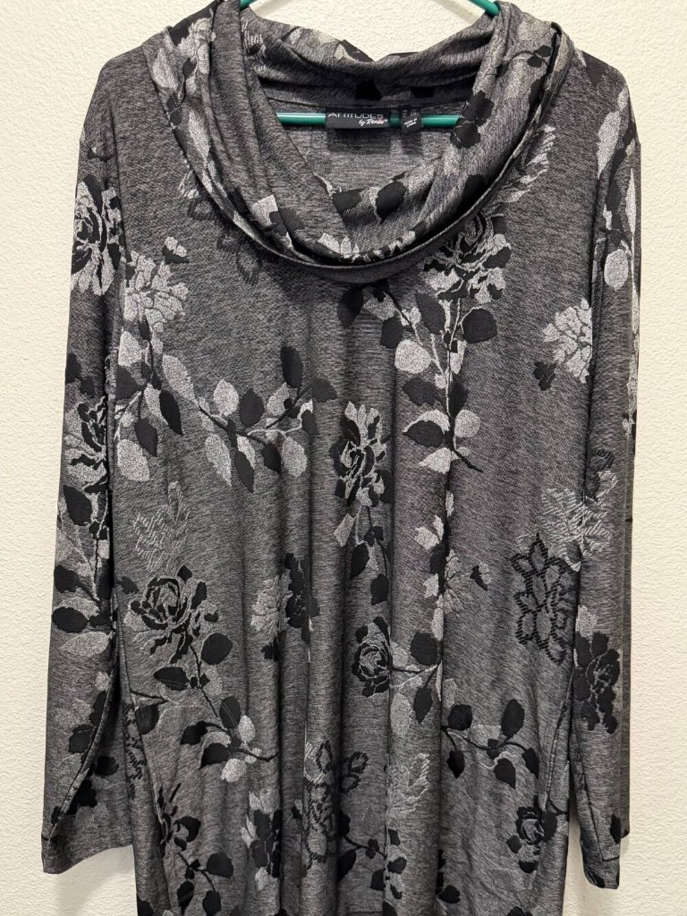 Attitudes by Renee gray and black shimmer tunic, draped neck, pockets, 2X